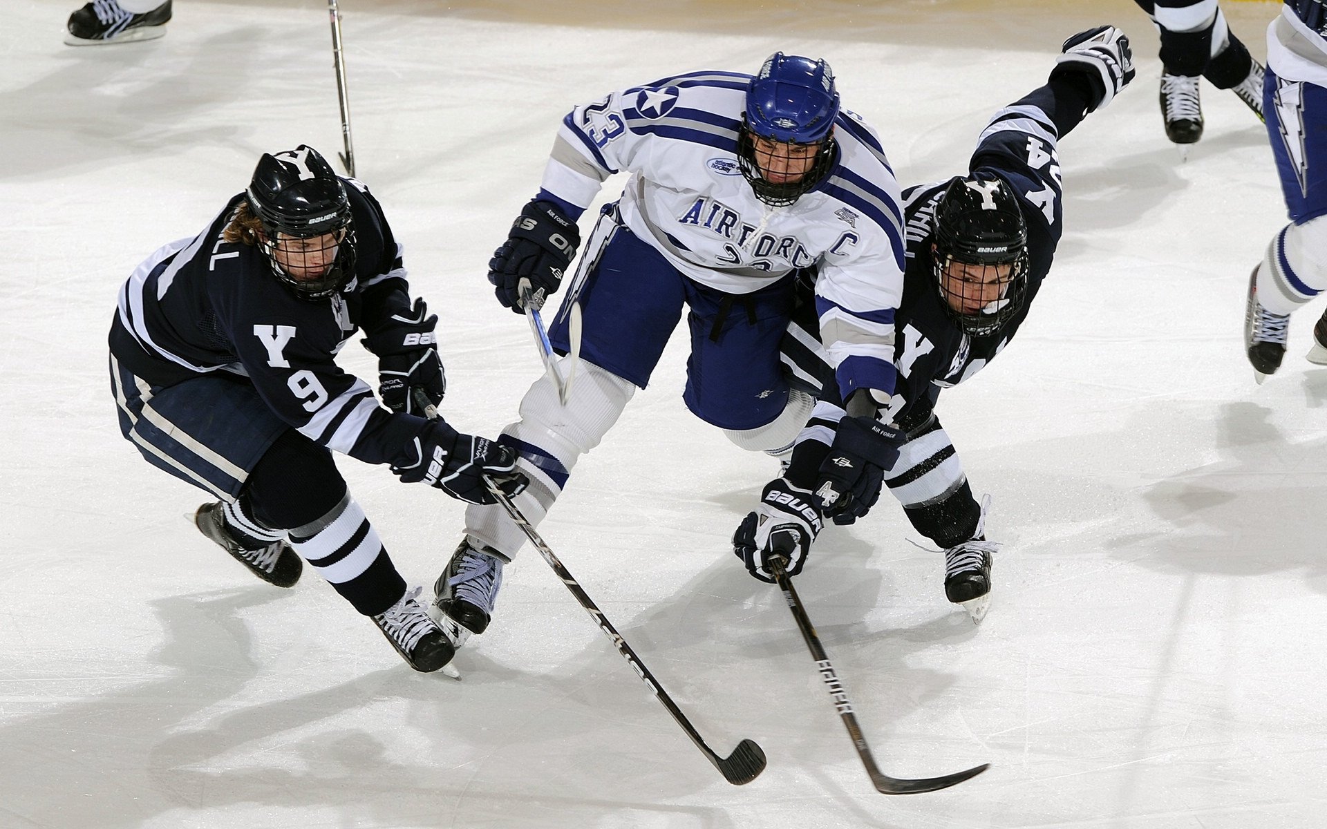 你可能没想到,世界最大室内滑雪中心竟然在广东深圳,室内滑雪场 深圳