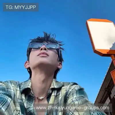 滑颢清